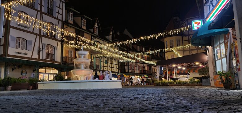 Colmar Tropical nightview photo