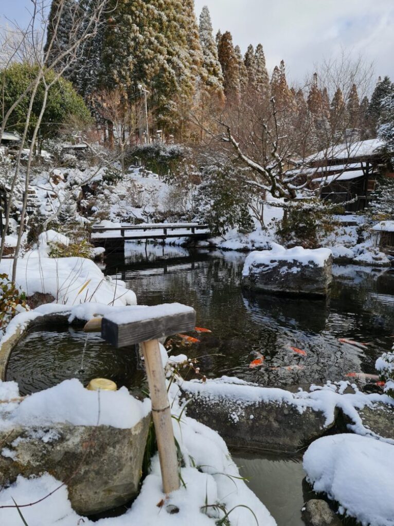 帆山亭フロント前の写真